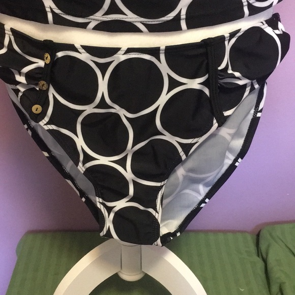 NWT Circle Pattern Black & White Tankini Set 2-pc - Picture 5 of 7